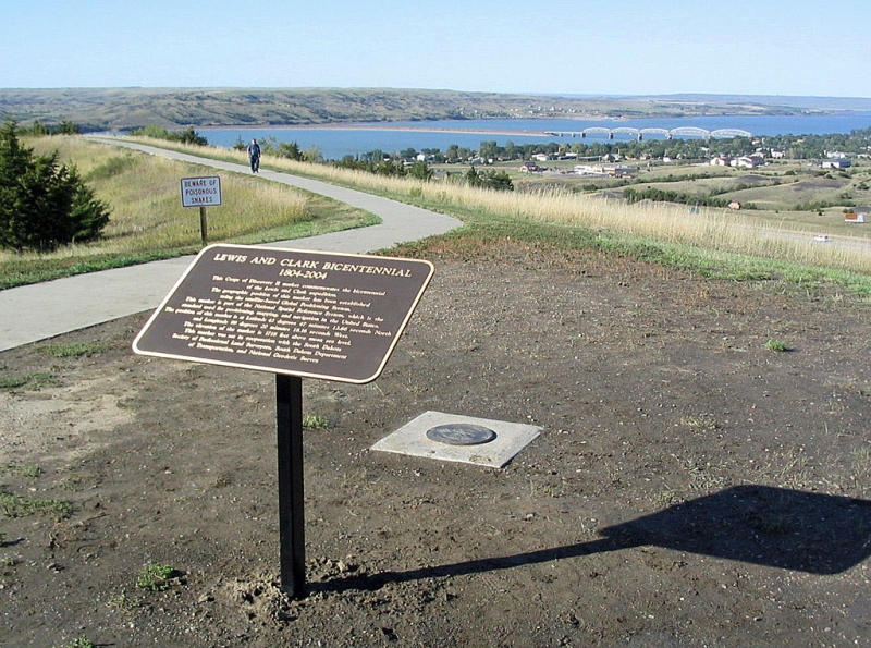 Bicentennial Plaques