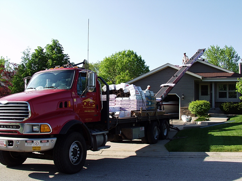 Unloading the shingles