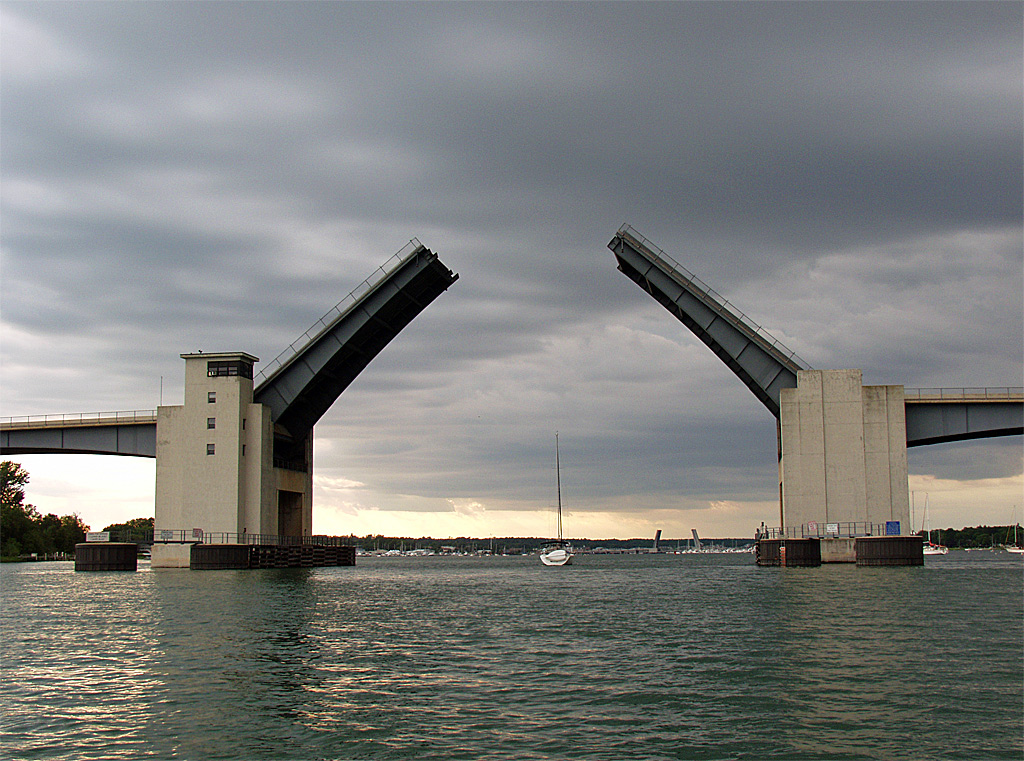 The "Bayview" Bridge - Highway 42/57
