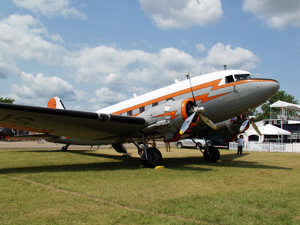 Douglas DC-3