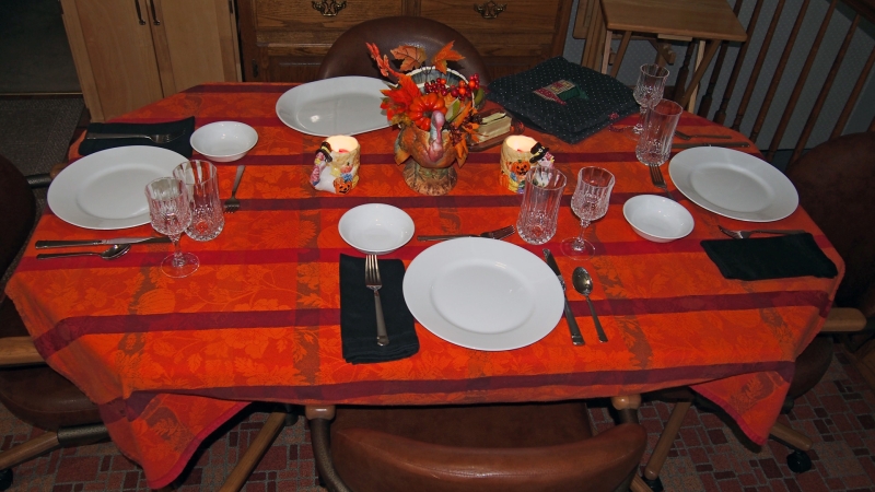 Thanksgiving Table Setting