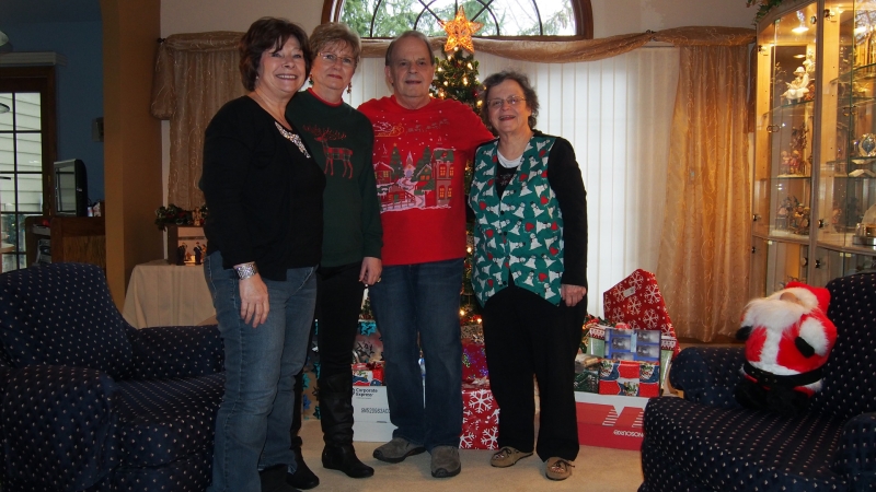 Eileen, Lorna, Andy & Holly