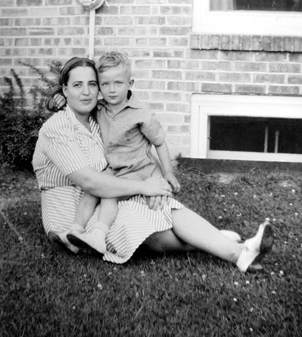 1941 - Mom and Peter - 3 years old