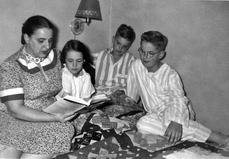 1952 - Mom, Holly, Andy and Tim